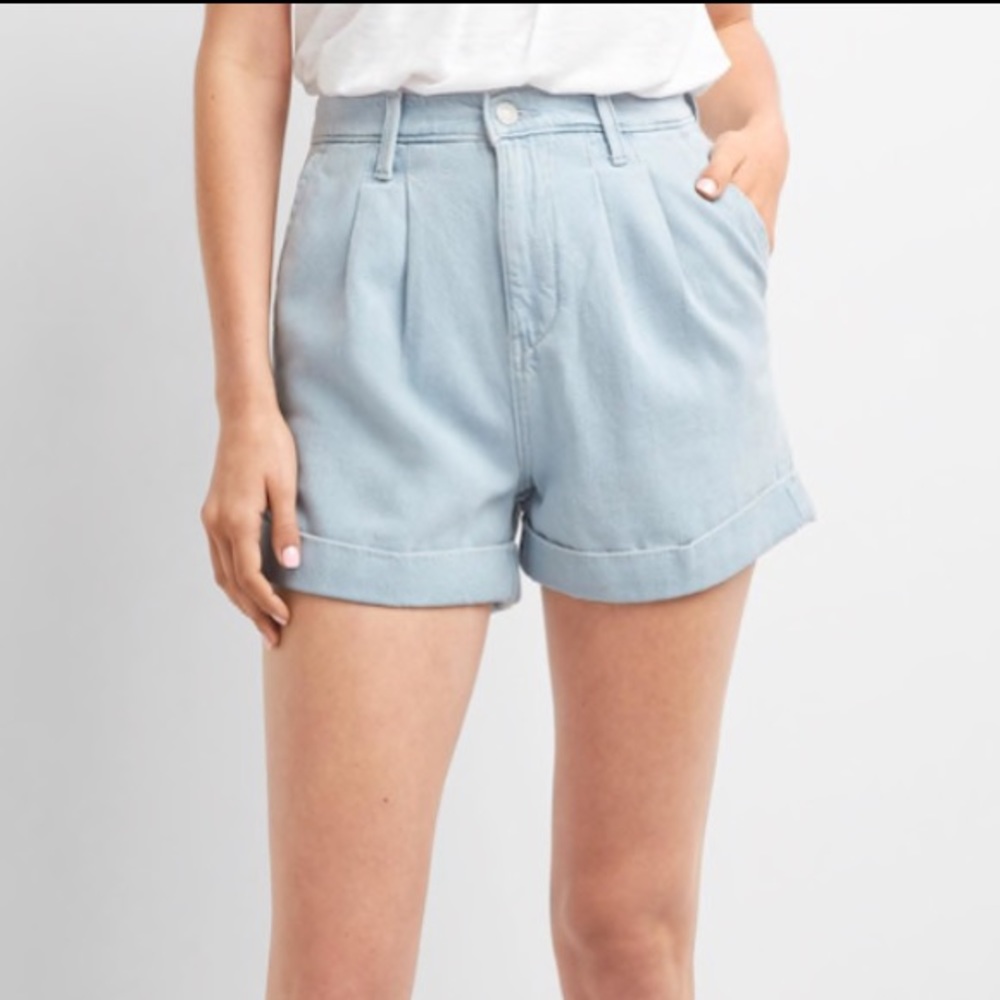 GAP Super high rise TENCEL™ denim shorts - size 28