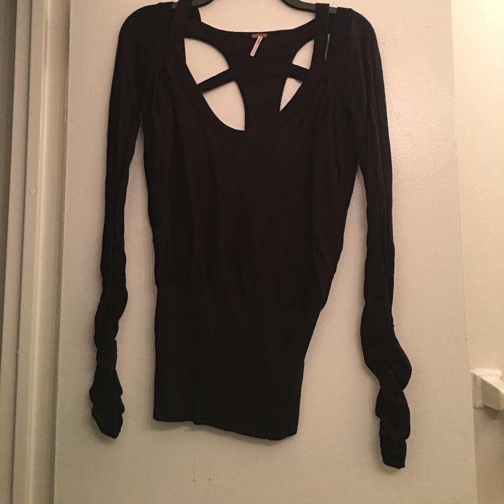 🍁 Free People cut out top