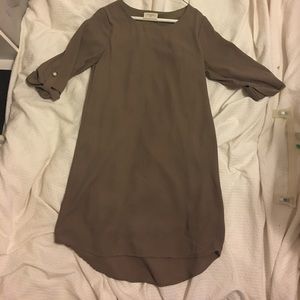 Brown / taupe dress