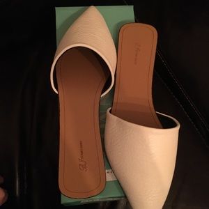 White point toe slides