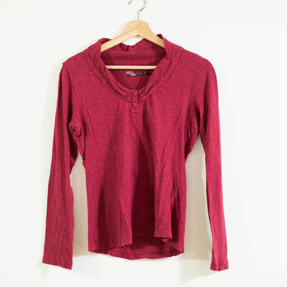 Prana long-sleeve yoga top (S)