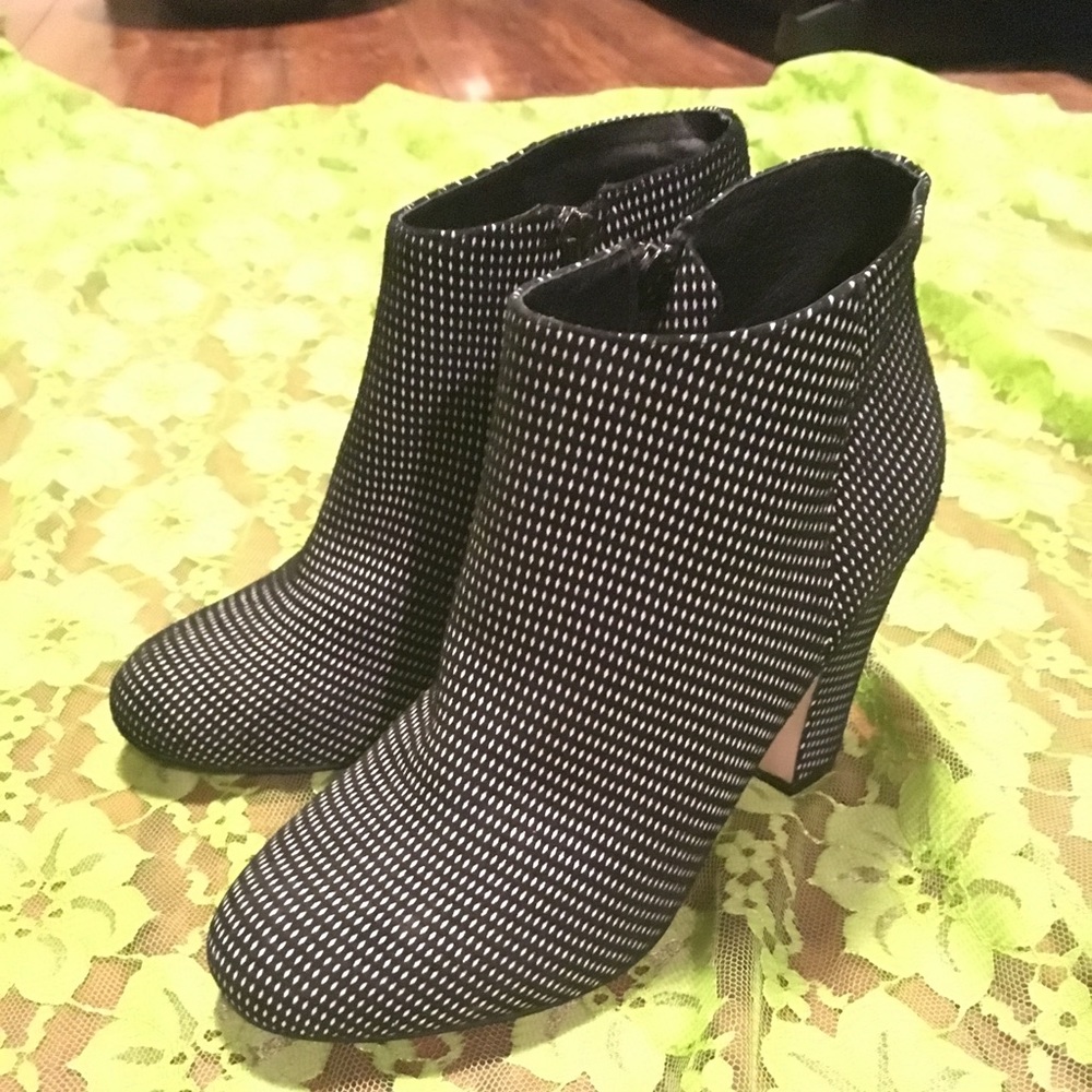 Nude Footwear Mod ankle booties!