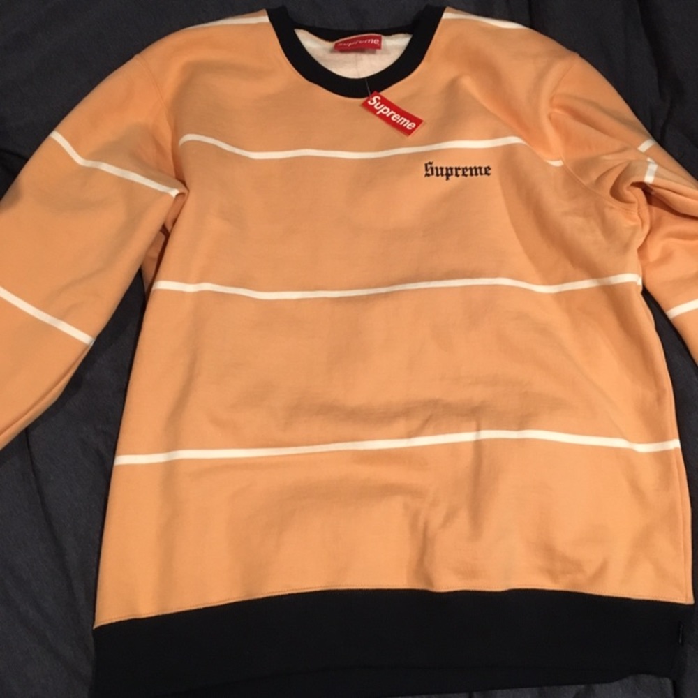 Supreme peach crewneck fw17