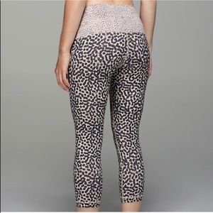 RESERVED! Lululemon high times crop