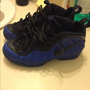 Foamposits size 8.5💯🔥