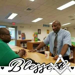 Meet your Posher, Gregory