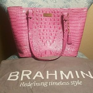 NWT Brahmin medium Asher