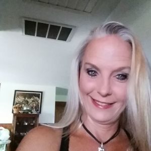 Meet your Posher, Christy