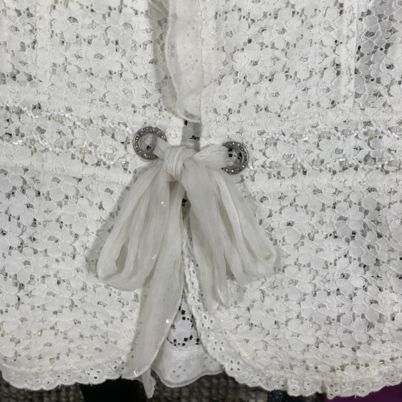 Blazer - Picture 2 of 2