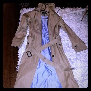 LONDON FOG LONG TRENCH NWT 48 INCHES
