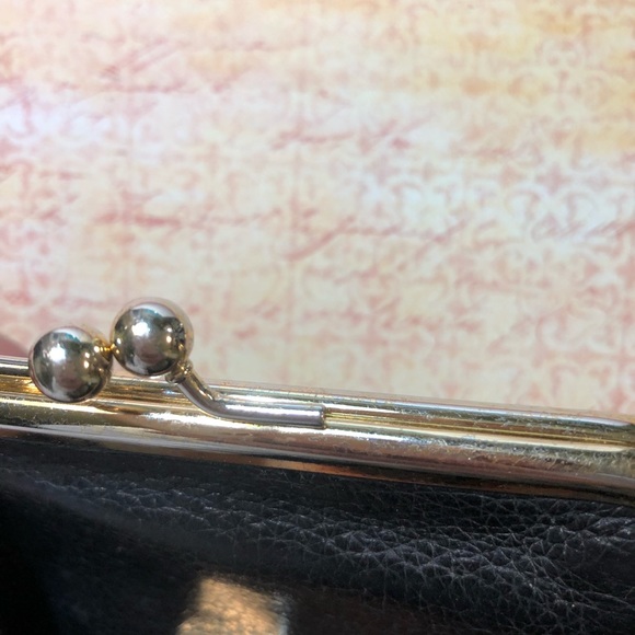 Dooney and Bourke coin purse - Picture 3 of 7