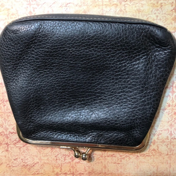 Dooney and Bourke coin purse - Picture 4 of 7