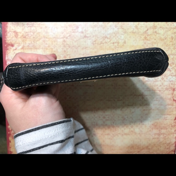 Dooney and Bourke coin purse - Picture 5 of 7