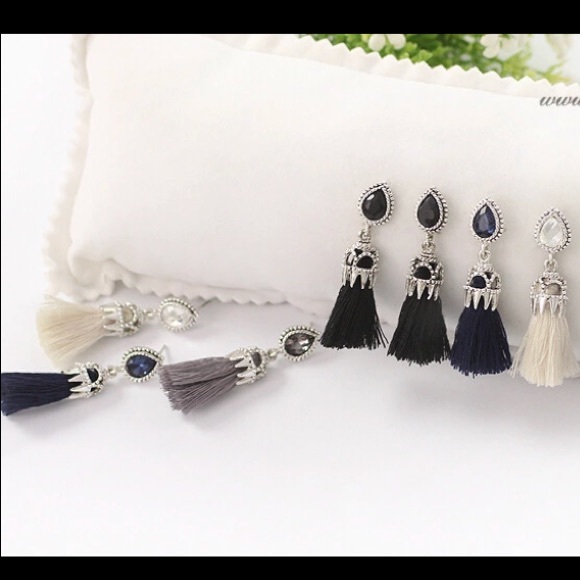 New Navy Blue Tassel Earrings - Picture 3 of 4