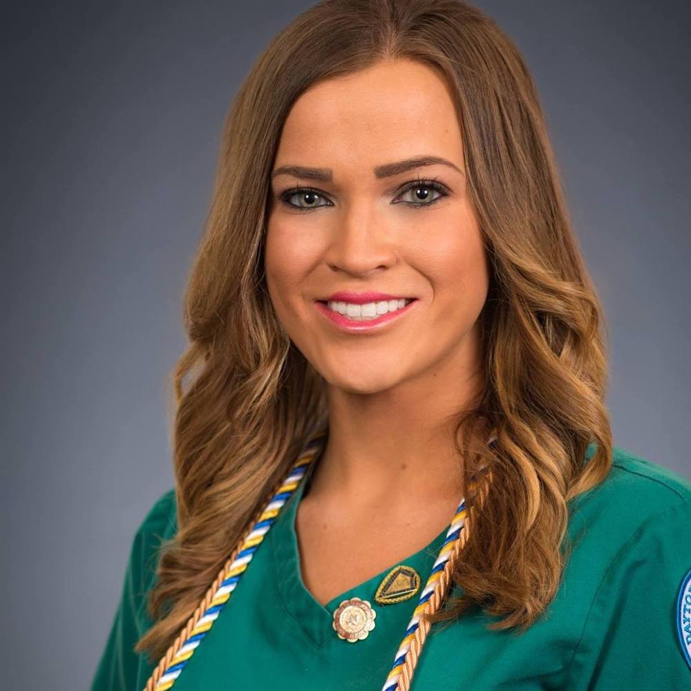 Meet your Posher, Carolyn