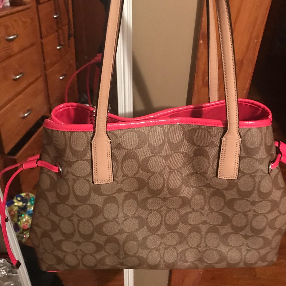 Authentic Coach purse - Picture 2 of 3