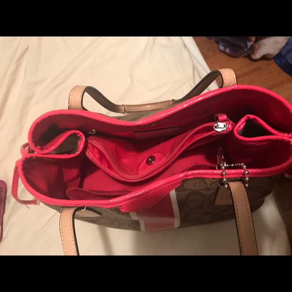 Authentic Coach purse - Picture 3 of 3