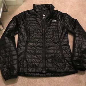 Women’s north face black jacket