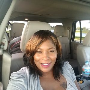 Meet your Posher, Regina