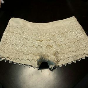 Sans Souci Hip Hugger White Lacey Shorts