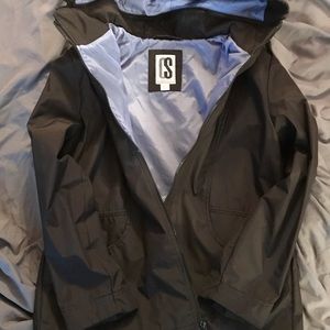 Black CS signature rain coat SZ. Large