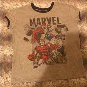 🍁Marvel tee🍁