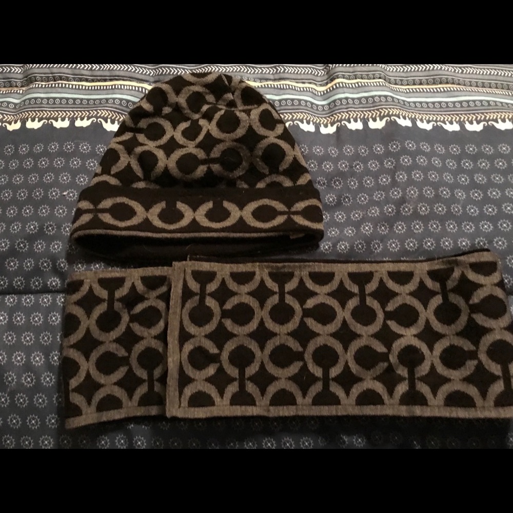 Coach hat and scarf