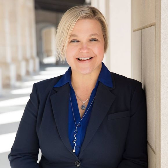 Meet your Posher, Denise - Picture 1 of 1