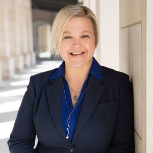 Meet your Posher, Denise