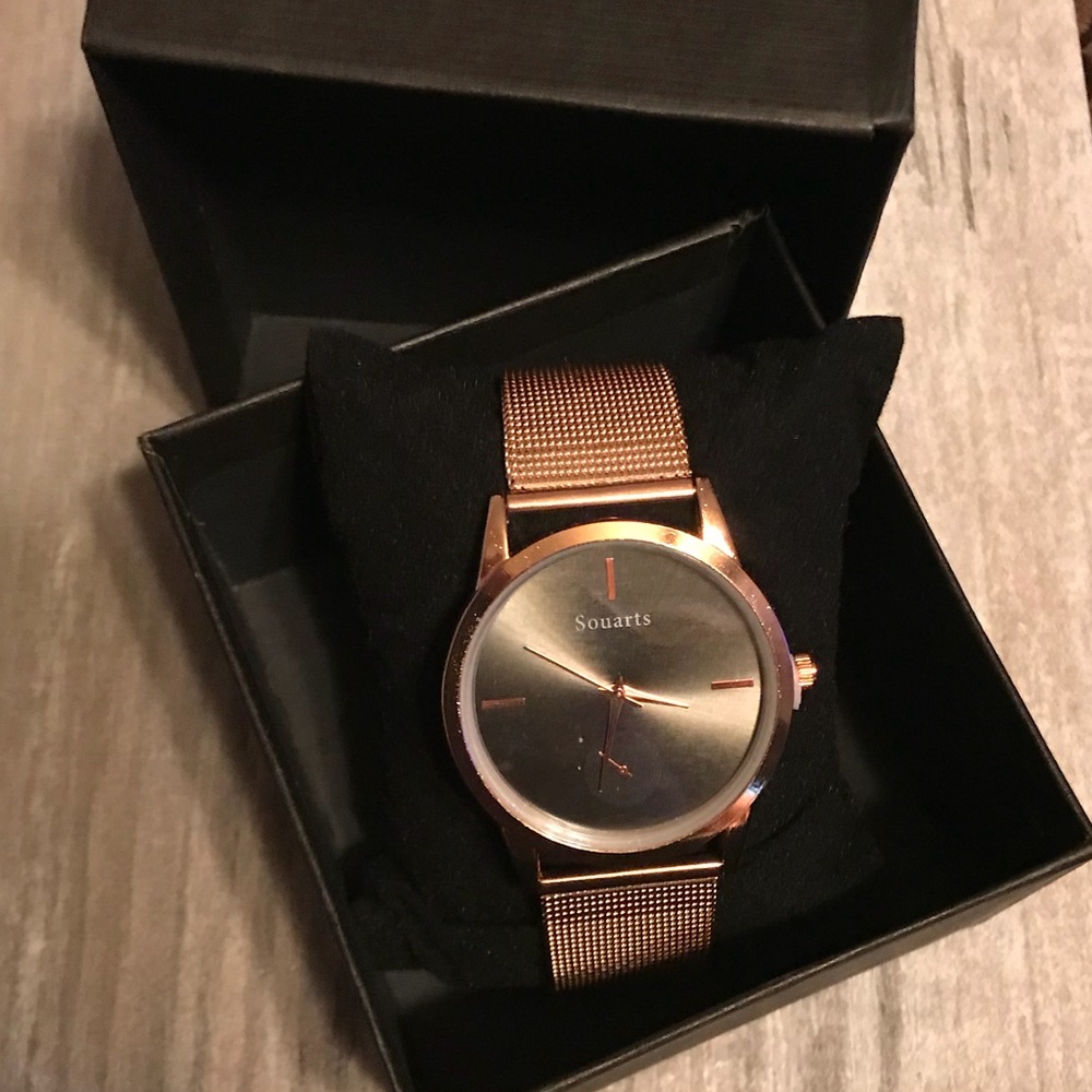 Rose Gold Stainless Steel Black Face Luxury Watch - Picture 2 of 8