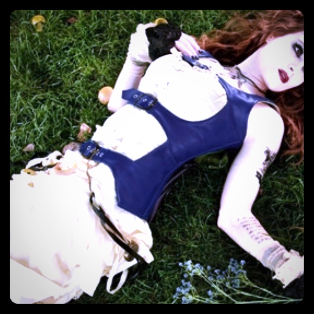 Heavy Red Corset - blue