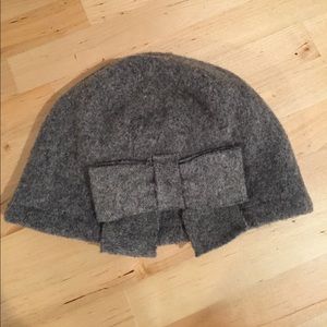 Forever 21 grey hat with bow wool new