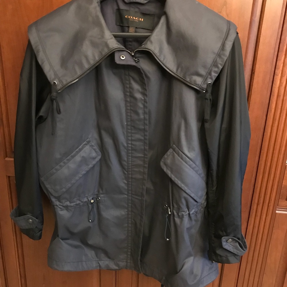 Light weight coach jacket