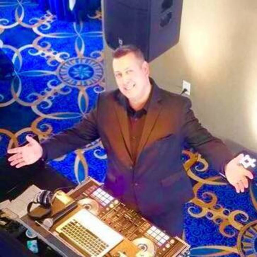 Meet your Posher, Scottie