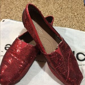 Toms Red Sparkle