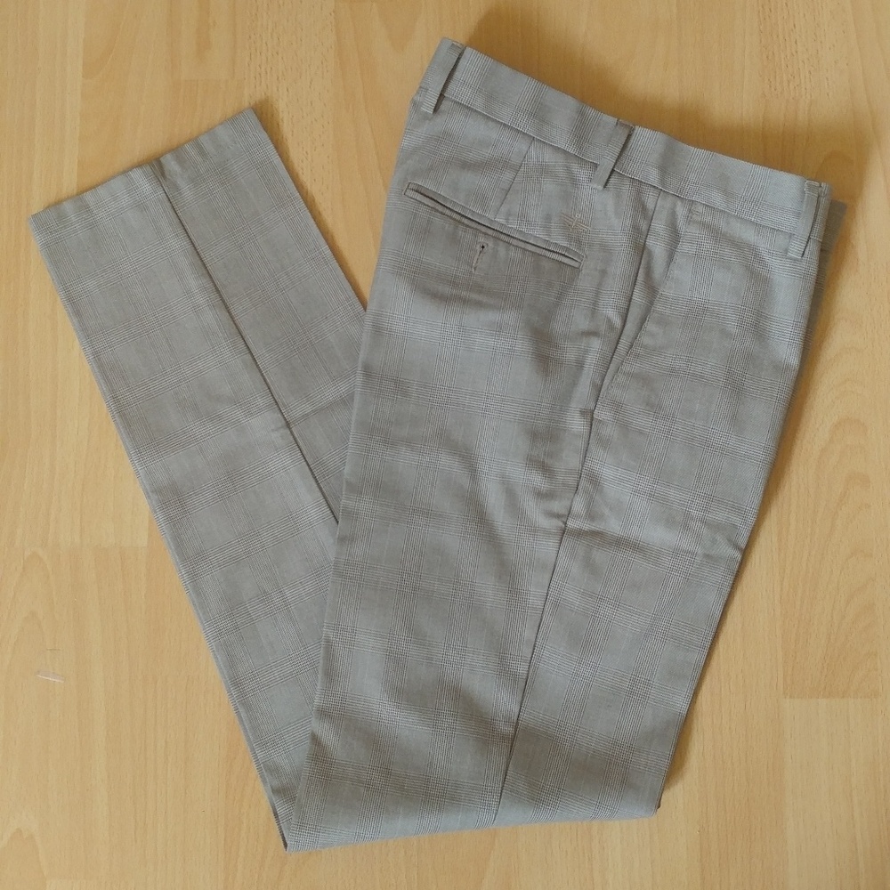 Dockers D1 Gray Check Trousers (28x32)