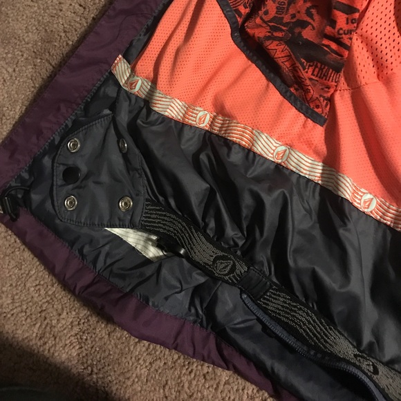 Volcom Nimbus Women’s Winter Jacket XS - Picture 4 of 4