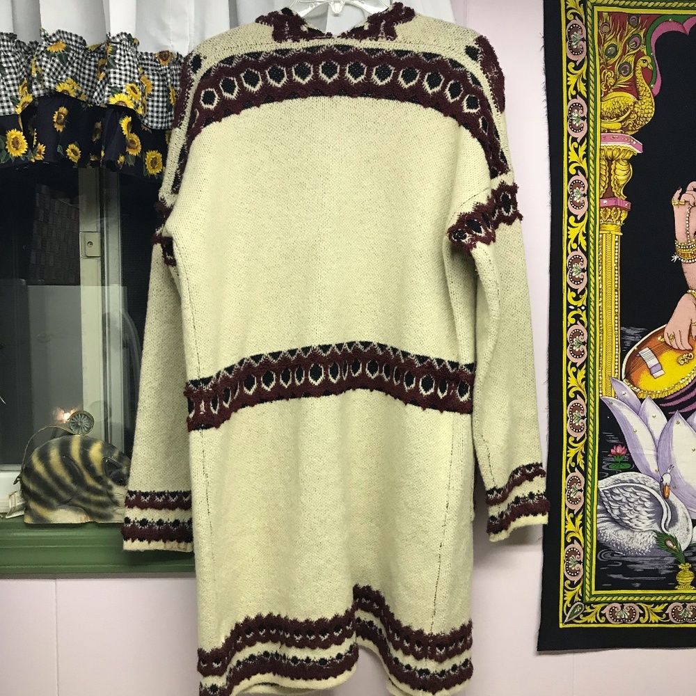 Embroidered Cardigan/Kimono