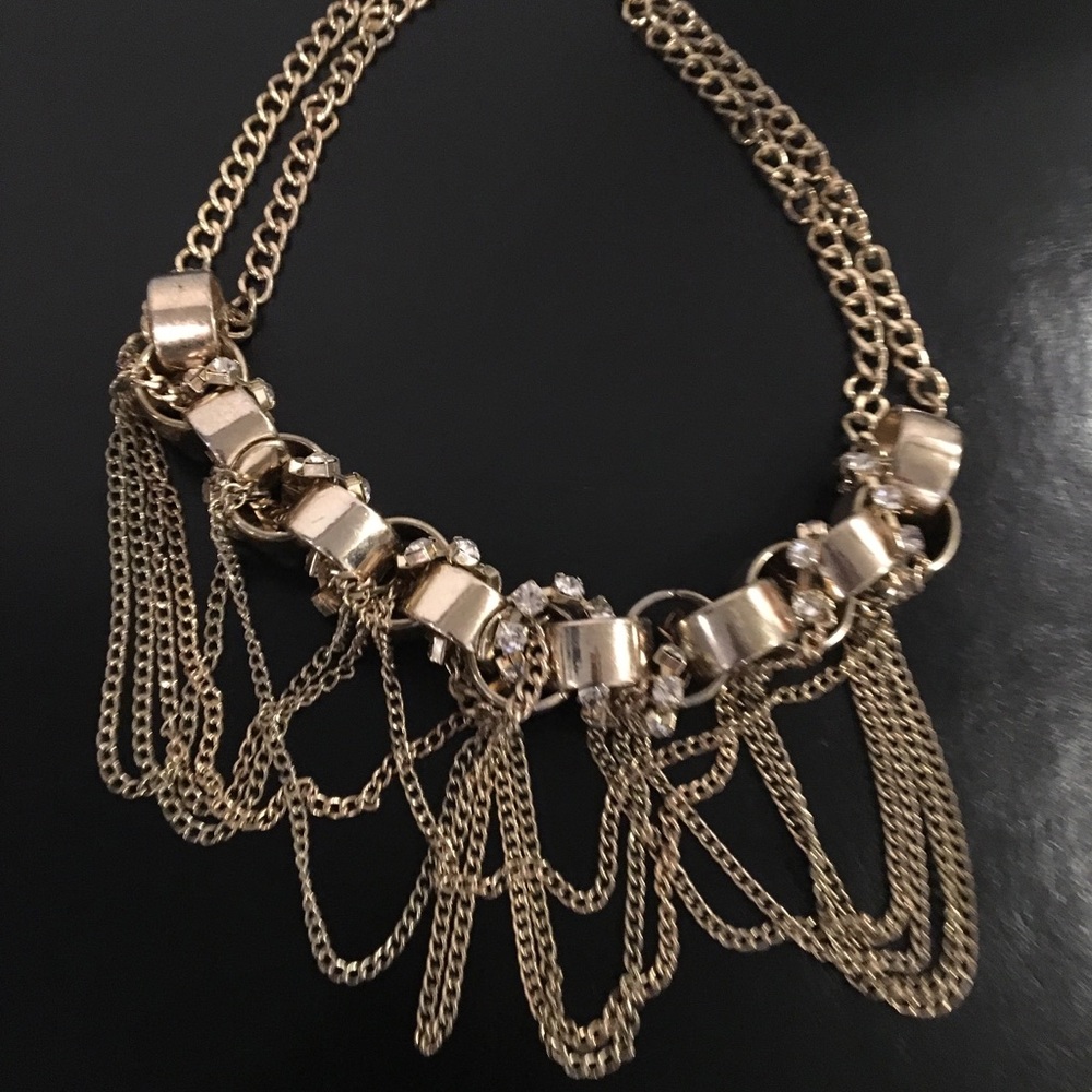 BeBe chunky statement necklace
