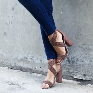 ZARA mauve laser cut sandal