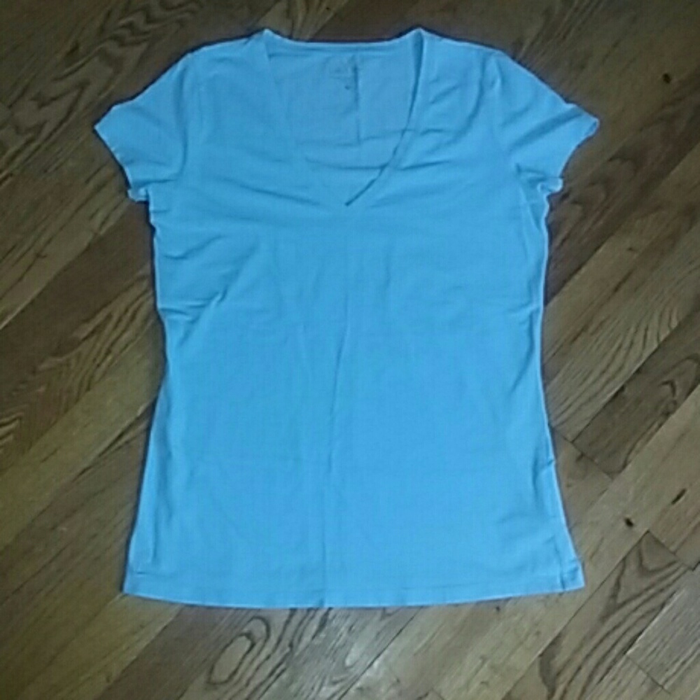 SOLD....Lilly Pulitzer t shirt NWOT