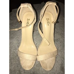 Chunky block strappy High heels ✨