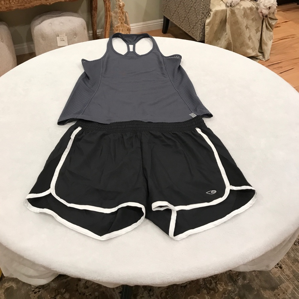 Under Armour  top champion shorts