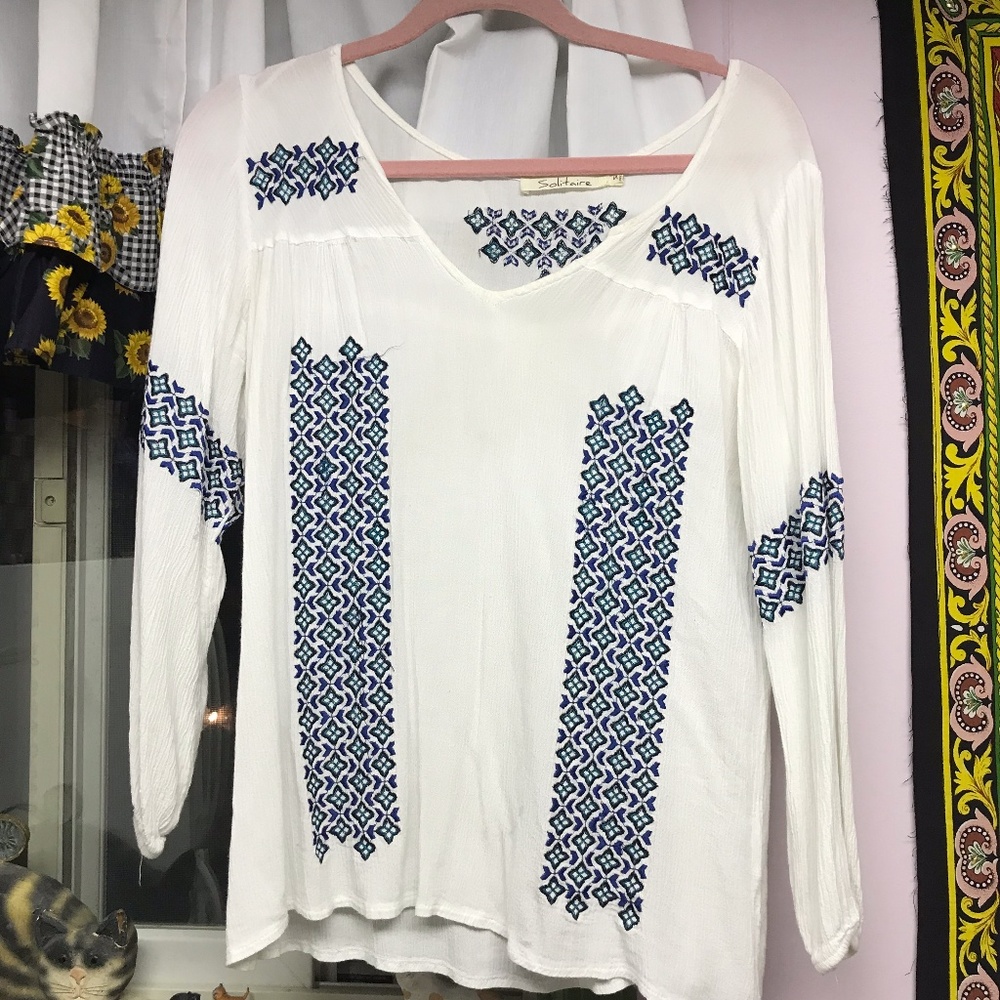 Embroidered top - Picture 2 of 2