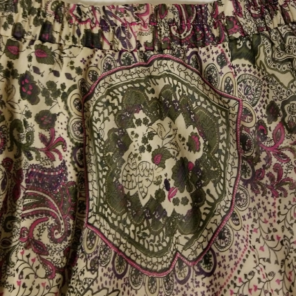 Sold***Dress Barn skirt like new - Picture 3 of 4