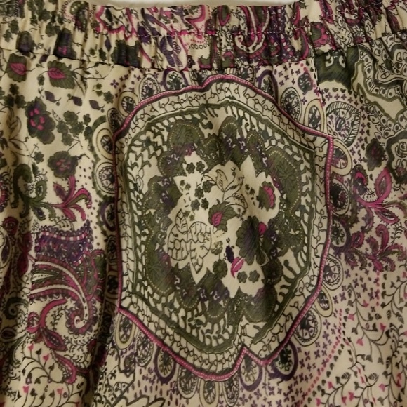 Sold***Dress Barn skirt like new - Picture 3 of 4