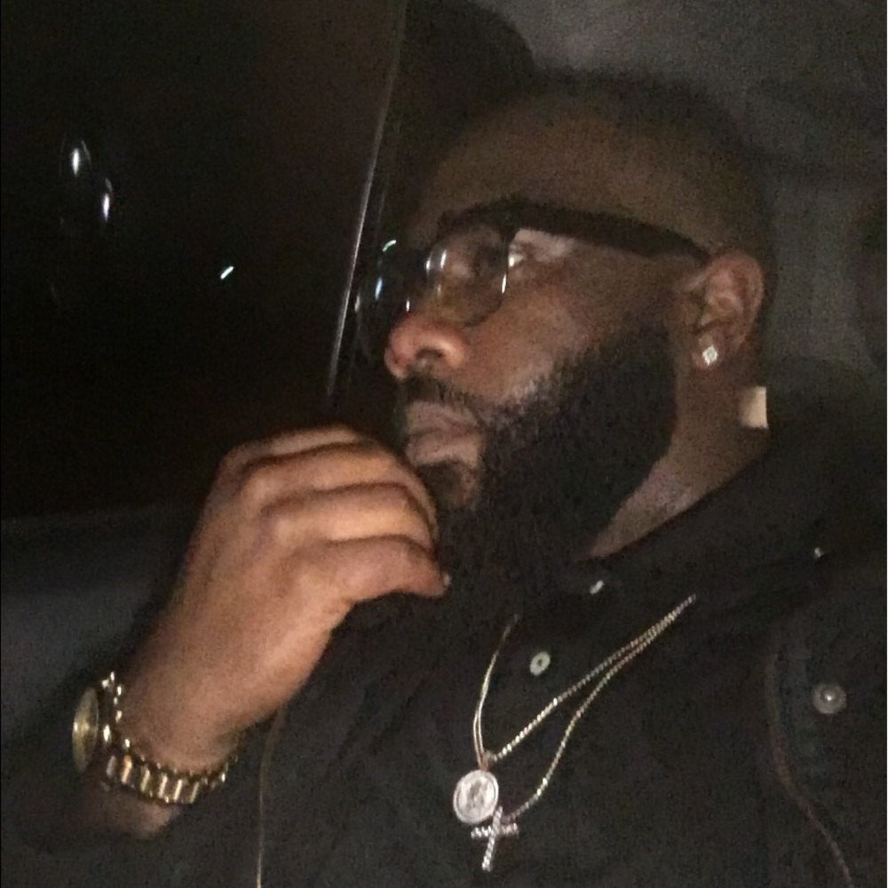 Meet your Posher, Lorenzo