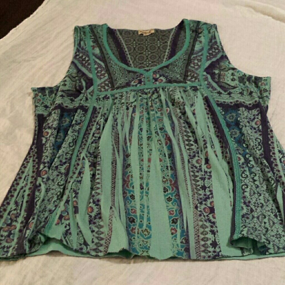 Sleeveless one world, live and let live top