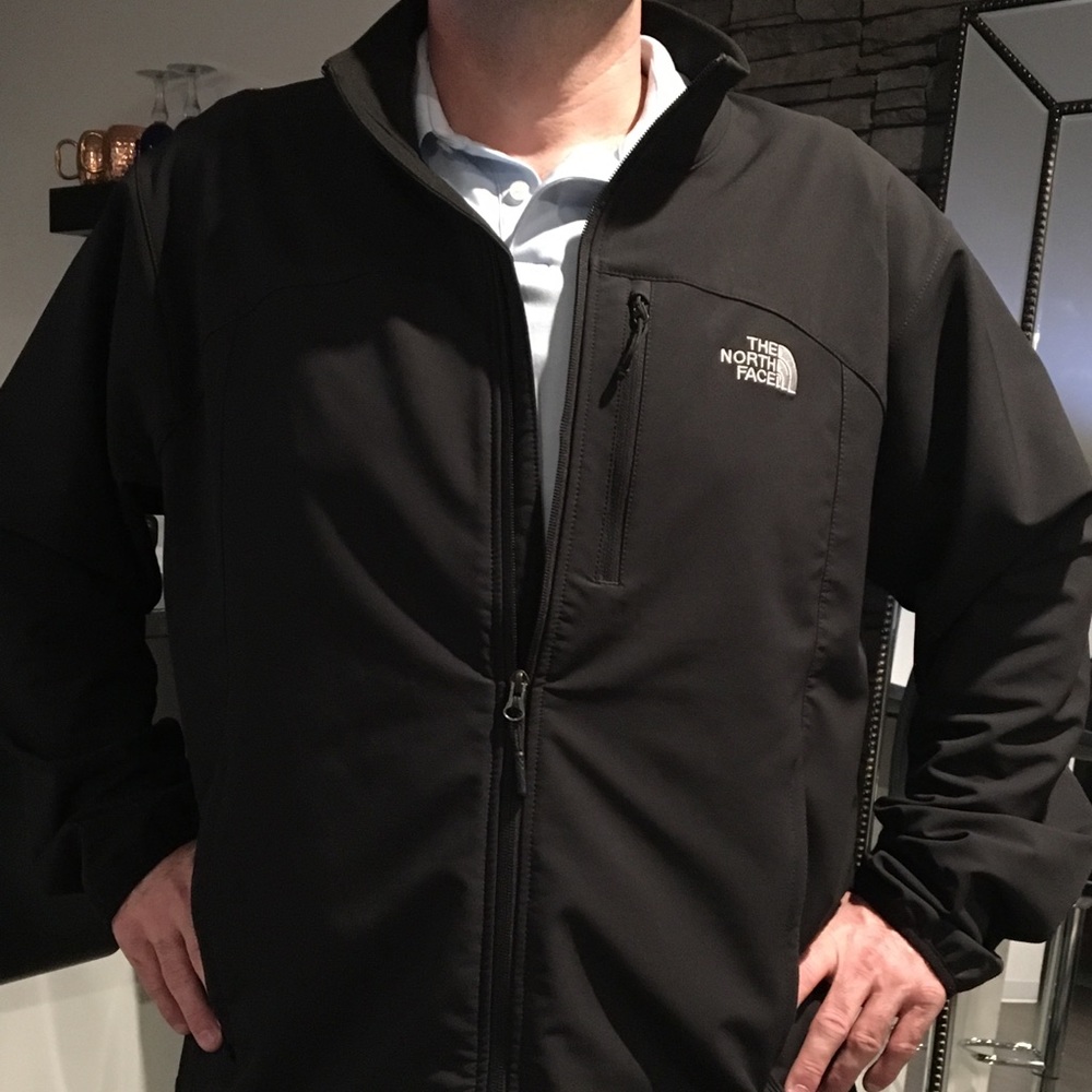 Black full zip size XXL North face jacket