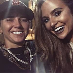 Meet your Posher, Casey